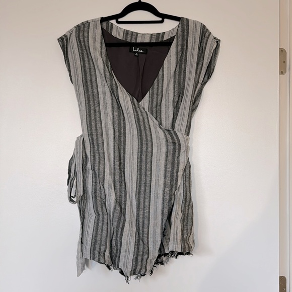 Lulus Dresses & Skirts - Lulus Wrap Dress Size S
